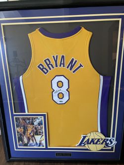 Kobe Bryant Jersey Autograph UDA Certificate