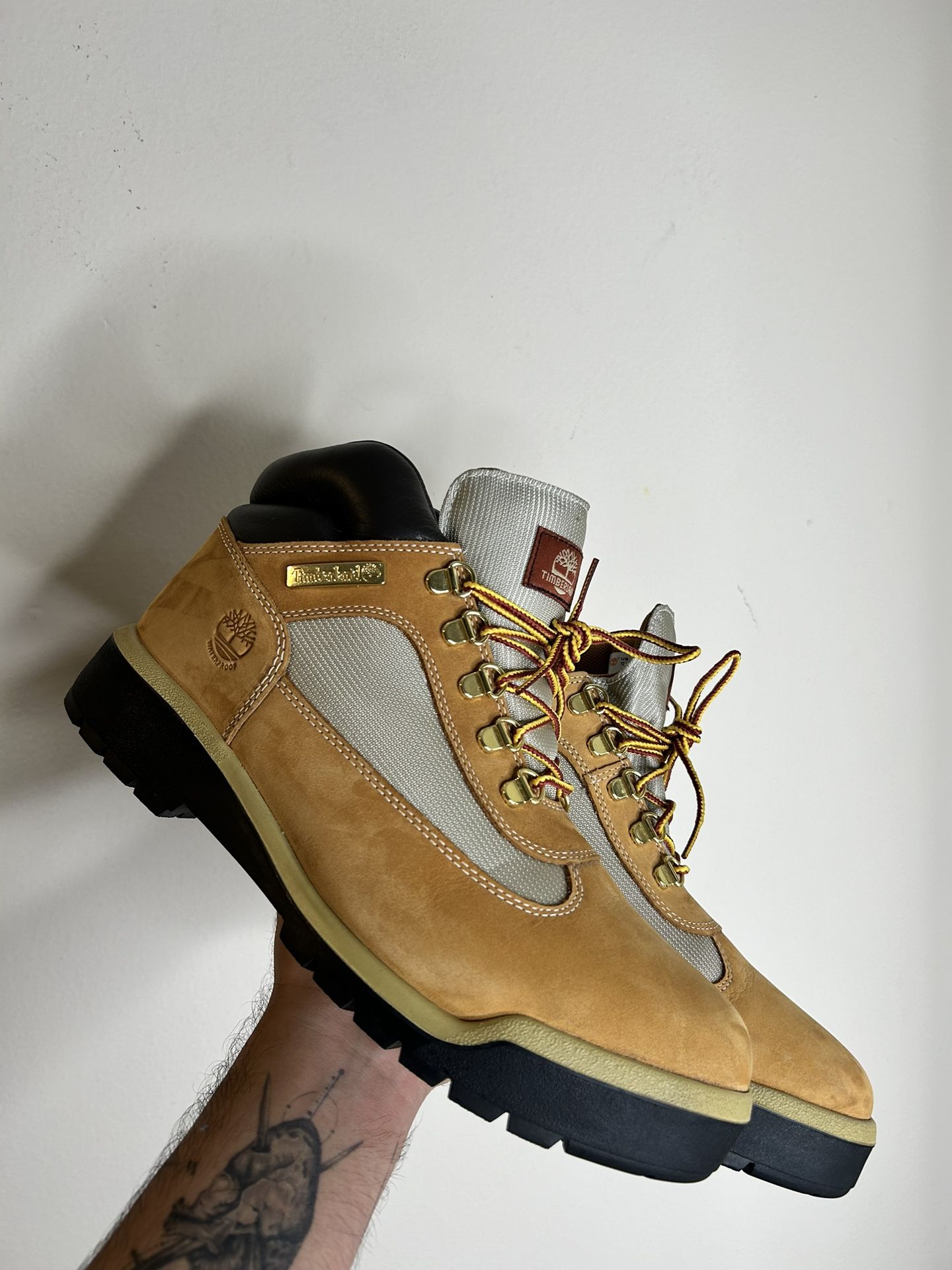 TIMBERLAND FIELD BOOT 10.5 