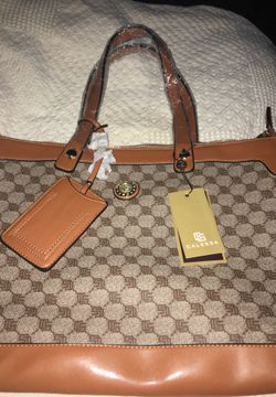 PURSE BRAND NEW