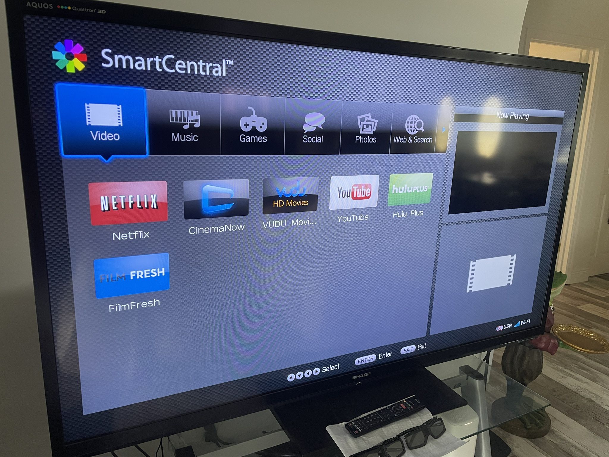 Sharp Smart TV 84”