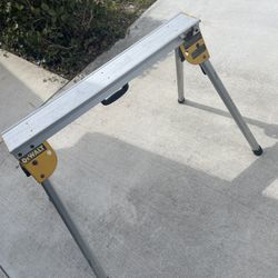 Dewalt Stand