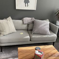 Loveseat 