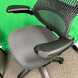 Knoll Generation Ergonomic chair