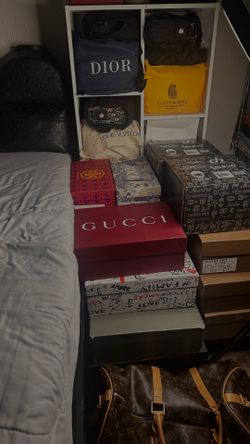 shoes,bags,purses,backpacks,slides,clothes