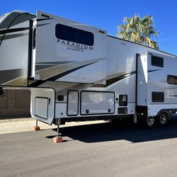 2021 Alliance RV 310RL RV Fifth Wheel Trailer Solar Panels Excellent