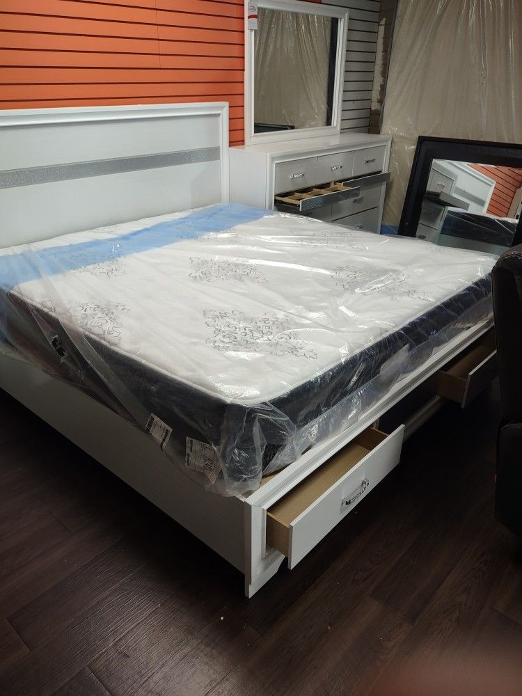 4pc Queen Bedroom Set Queen Bedframe Dresser Mirror Nightstand