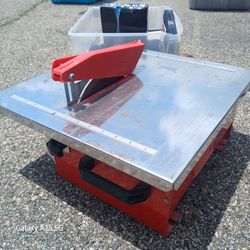 Tile saw