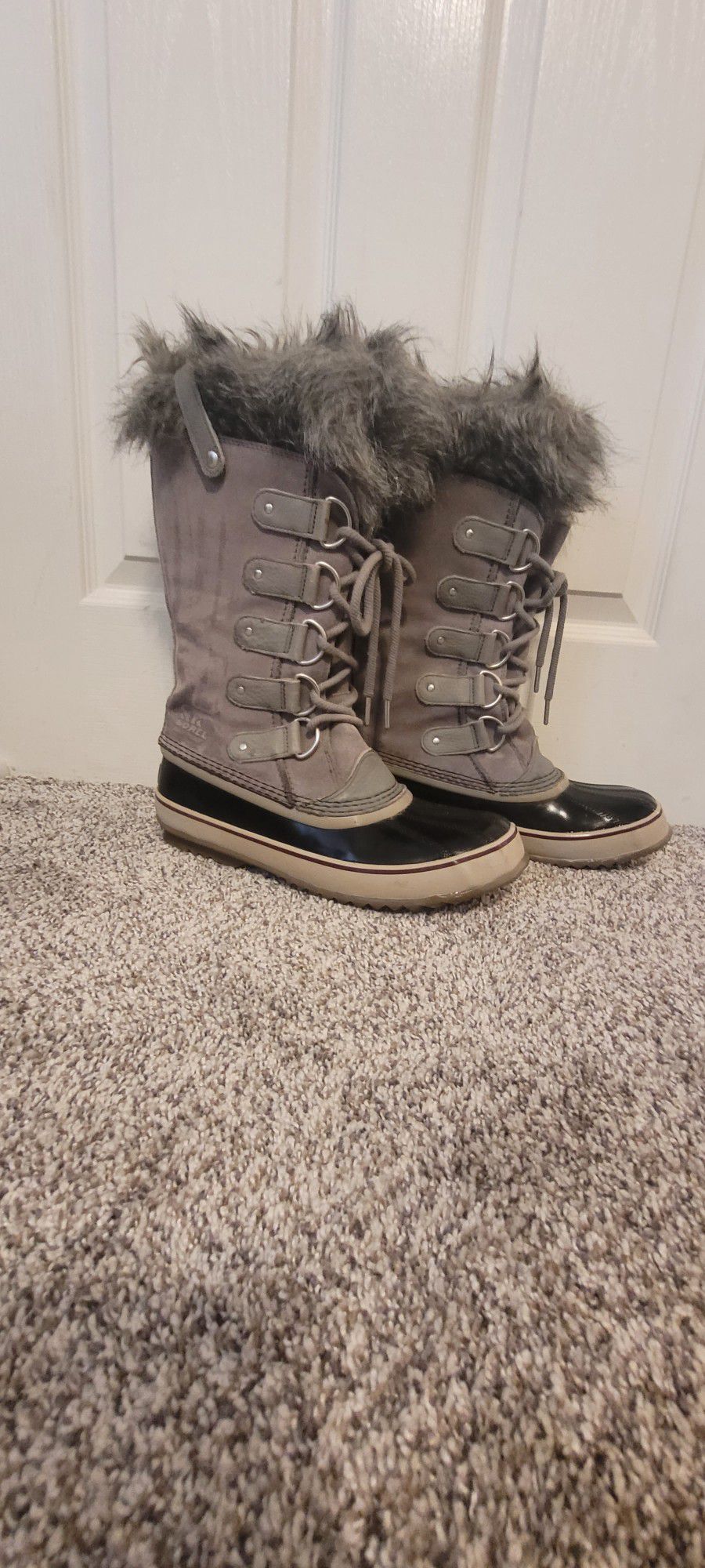 Beautiful Women's Sorel Snow Boots Size 10.5
