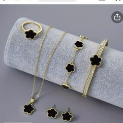 Micro  Cubic Zirconia Ladies Five Lucky Petal 6pcs Set