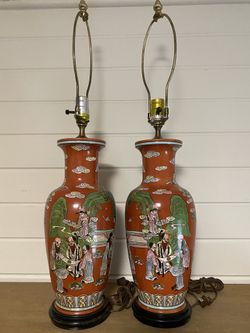 Pair of Chinese porcelain lamps