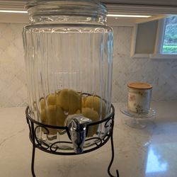 EXCELLENT LIKE NEW OPEN BOX CONDITION LARGE GLASS BEVERAGE DECANTER/DISPENSER FOR HOLIDAY HOSTING