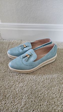 Women 8.5 loafers shows sandals platform heels