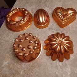 5 Copper Molds 