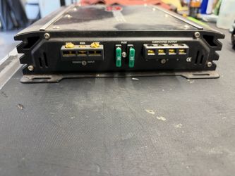 2 subs and an amp all work and slightly used