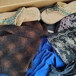 Lots Of Brand New Very Nice Clothing In Spring Hill