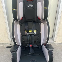 GRACO BOOSTER CAR SEAT 