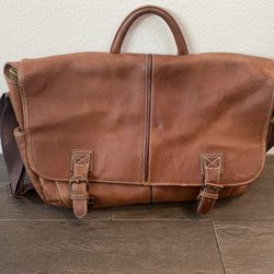 LL Bean Soft Brown Leather Messenger Bag 18”x11”