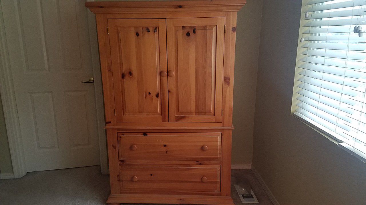 Pinewood storage cabinet