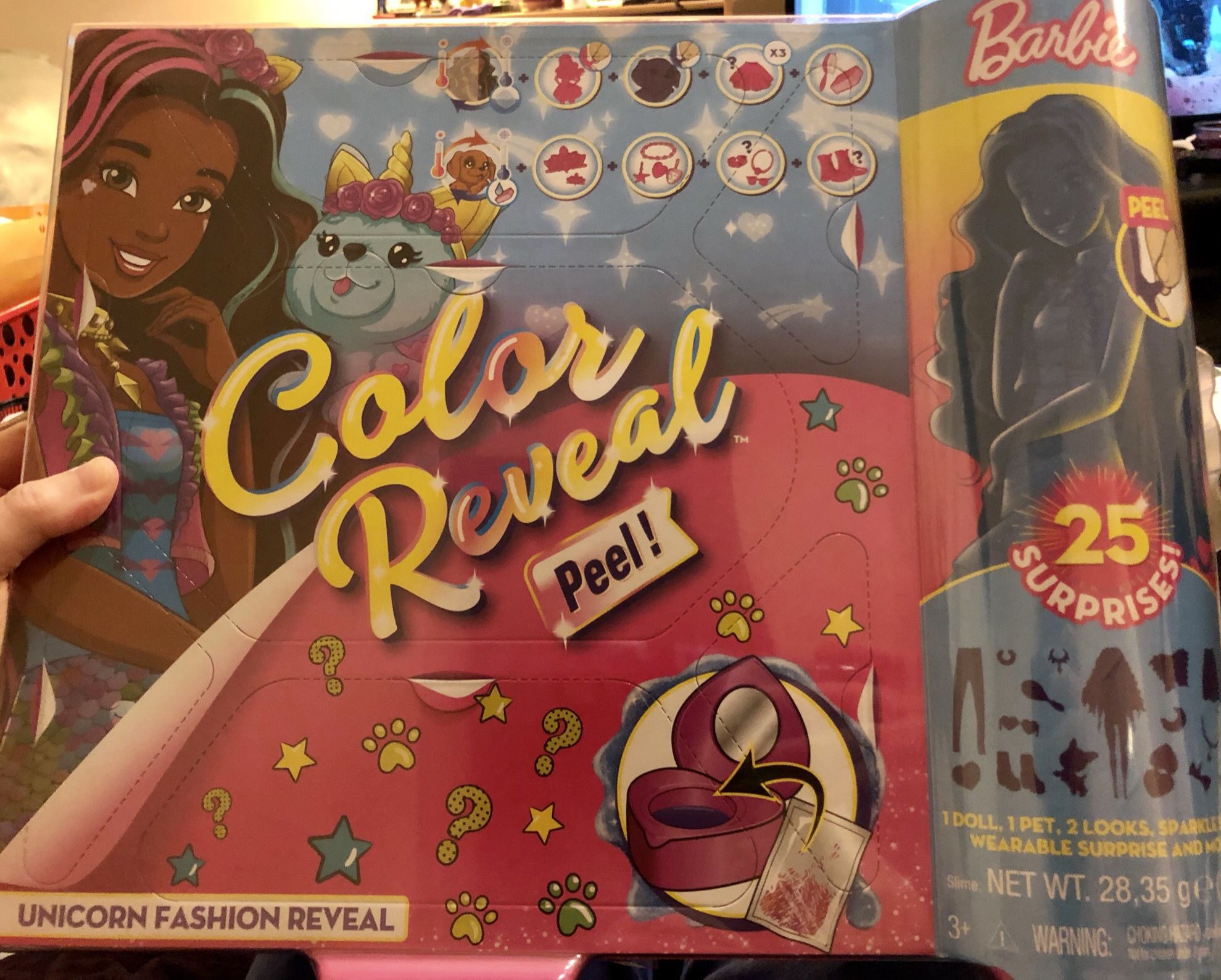 COLOR REVEAL BARBIE.New!
