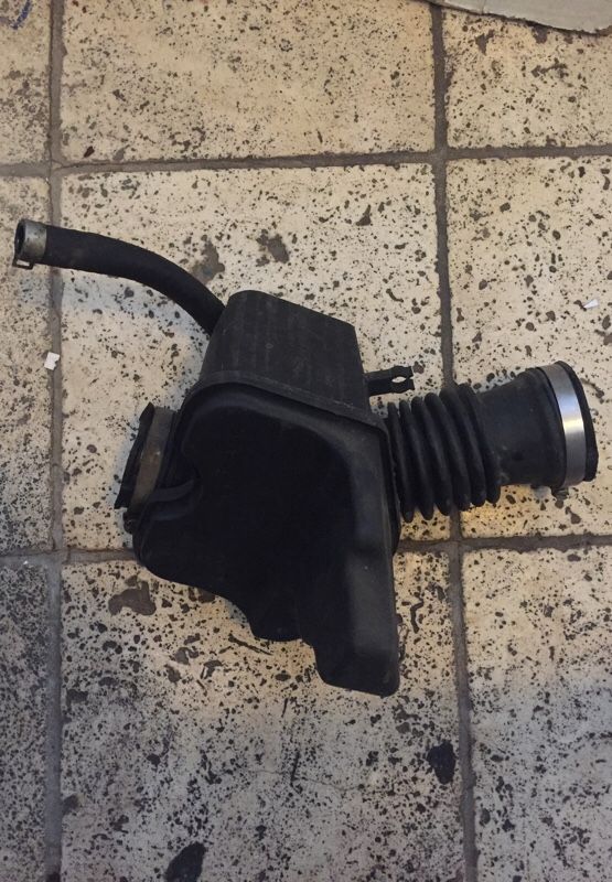 Nissan Altima 05 air intake