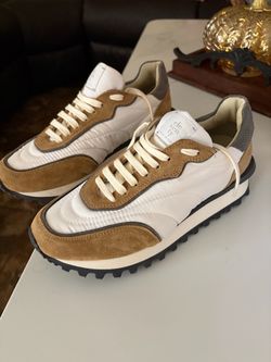 Schoes