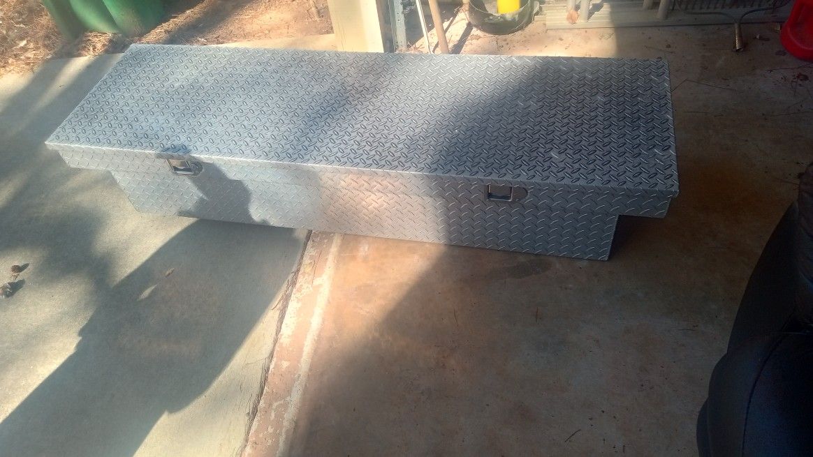 Truck Tool Box