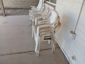 Patio chairs (8)