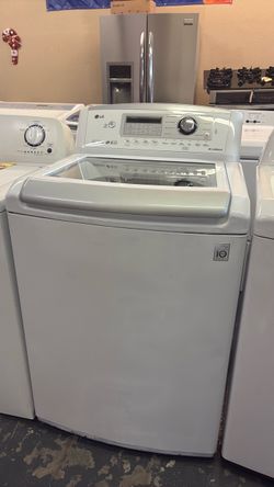 Nice like new LG washer and gas dryer