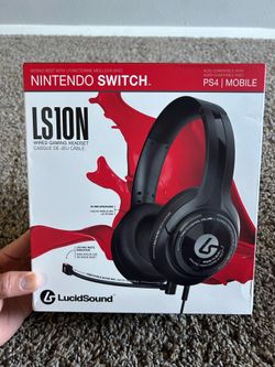 Lucid sound gaming headset with mic