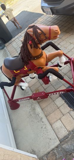 Radio flyer horse