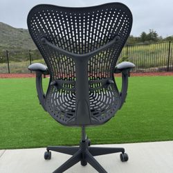 Herman Miller Mirra Fully Loaded Office Chair