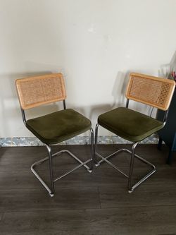 2 Velvet Barstools