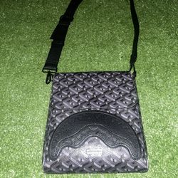 Sprayground Messenger Bag 