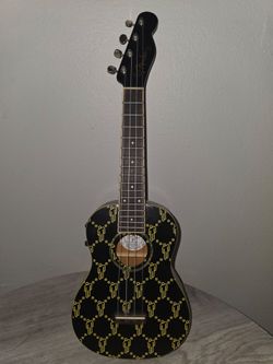 Fender Acoustic Electric Ukulele with Case