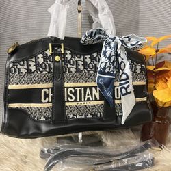 Women Hand And Shoulder Bag, The Best Quality Very Versatile And Fashion