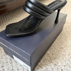 Black Sandal