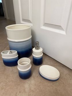 Bathroom set