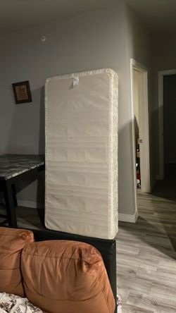 Two very nice and clean box mattresses….very good condition!! New!!