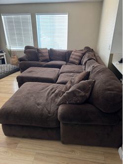 Large sectional sofa couch with ottoman