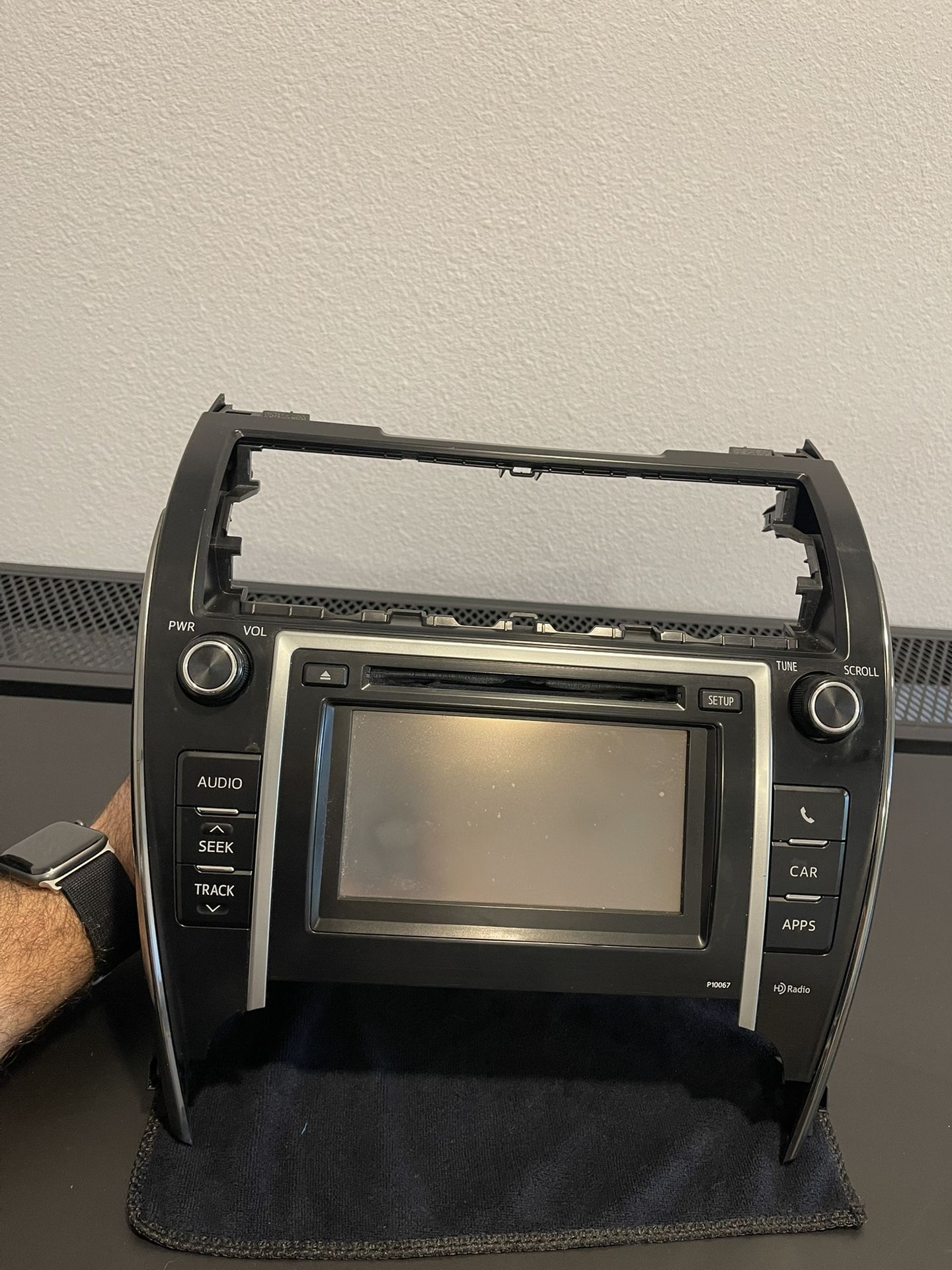 OEM Toyota Camry 86140-06020 AM-FM CD Player Radio Display Receiver 2012– 14