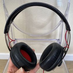 Sennheiser Momentum Wired ON EAR Headphones - LIKE NEW!