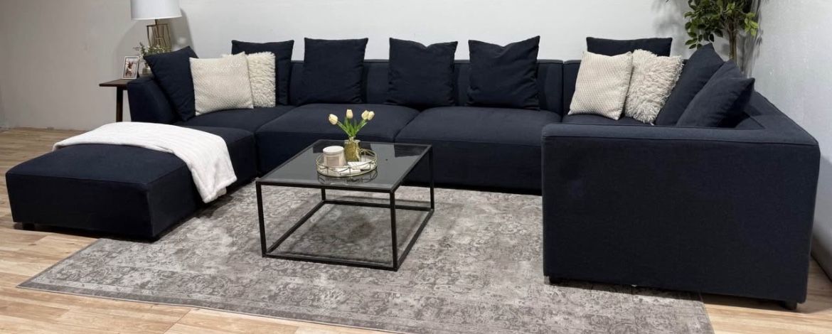 Huge Modular Sectional Couch - Delivery available