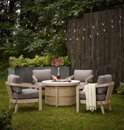 Agio Reid Outdoor 5-Pc. Chat Set (1 Fire Pit & 4 Club Chairs)