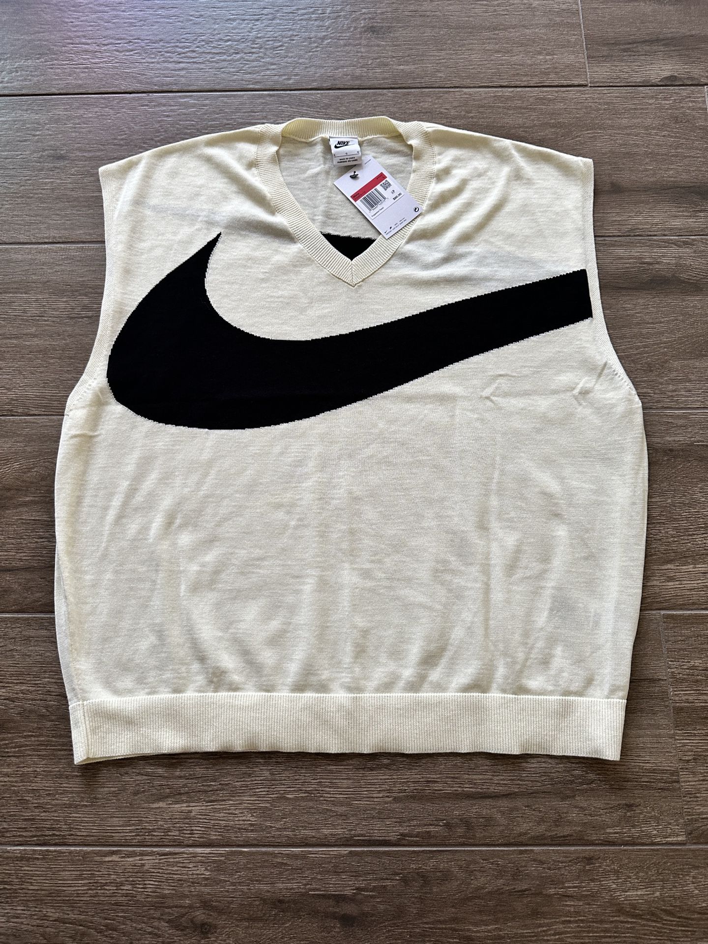 Nike V-Neck Sweater Vest Cream With Black Swoosh Size Med/ LG $80 (FD2873-113)