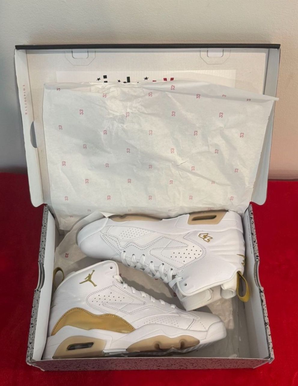 New White/Gold Women’s Jordan MVP MG Sneakers - Size 9.5