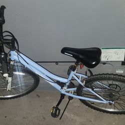 Roadmaster 24-inch Granite Peak Girls Mountain Bike,