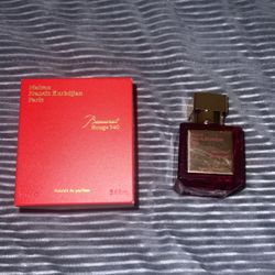 Baccarat Rouge 530 Extrait De Perfume TAKING OFFERS