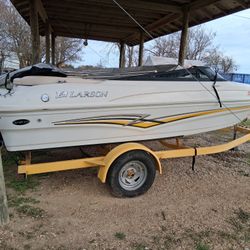 2006 17’ Larson 200hp V6 Mercruiser