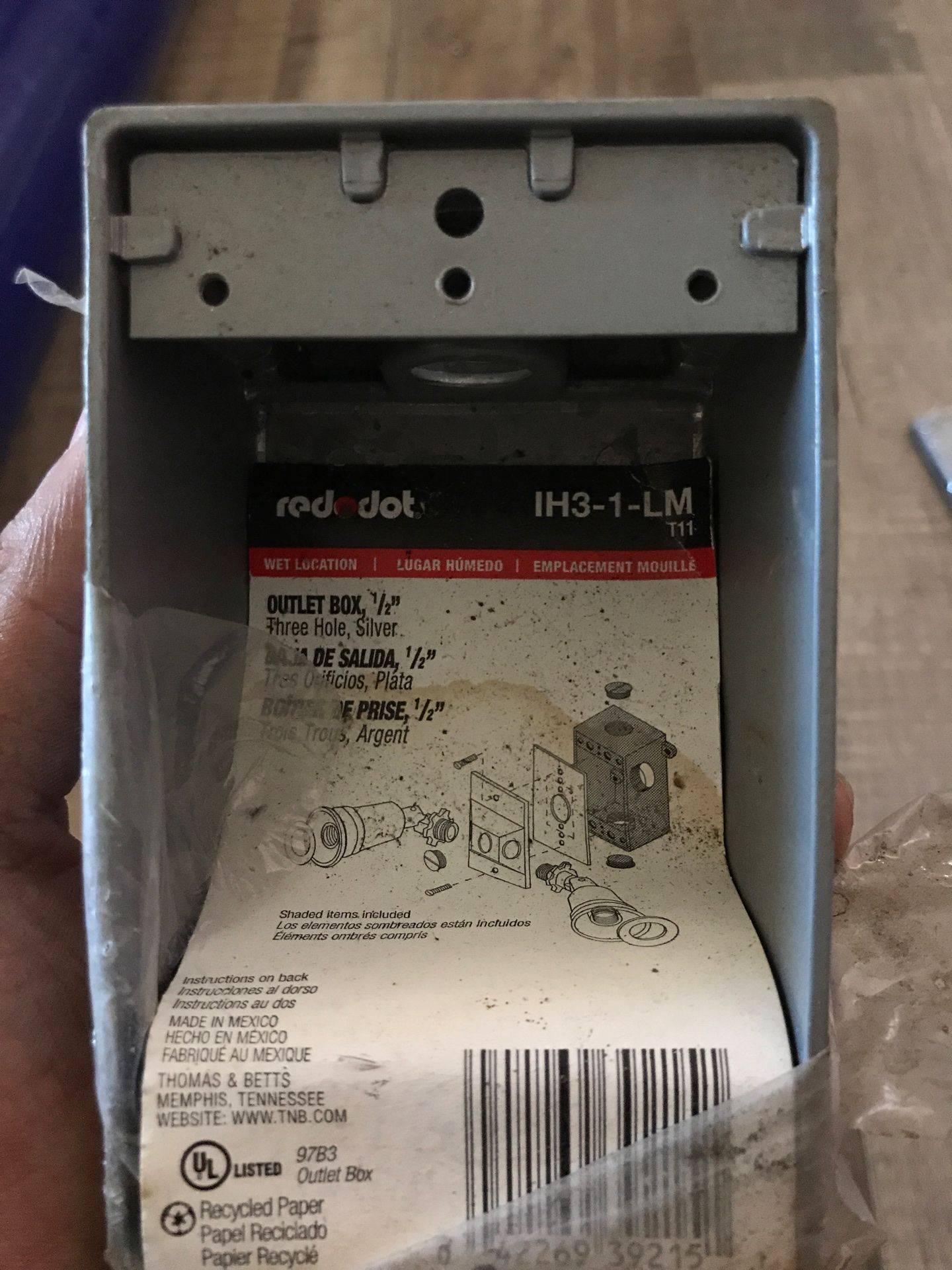 outer box 1/2 IH3-1-LM