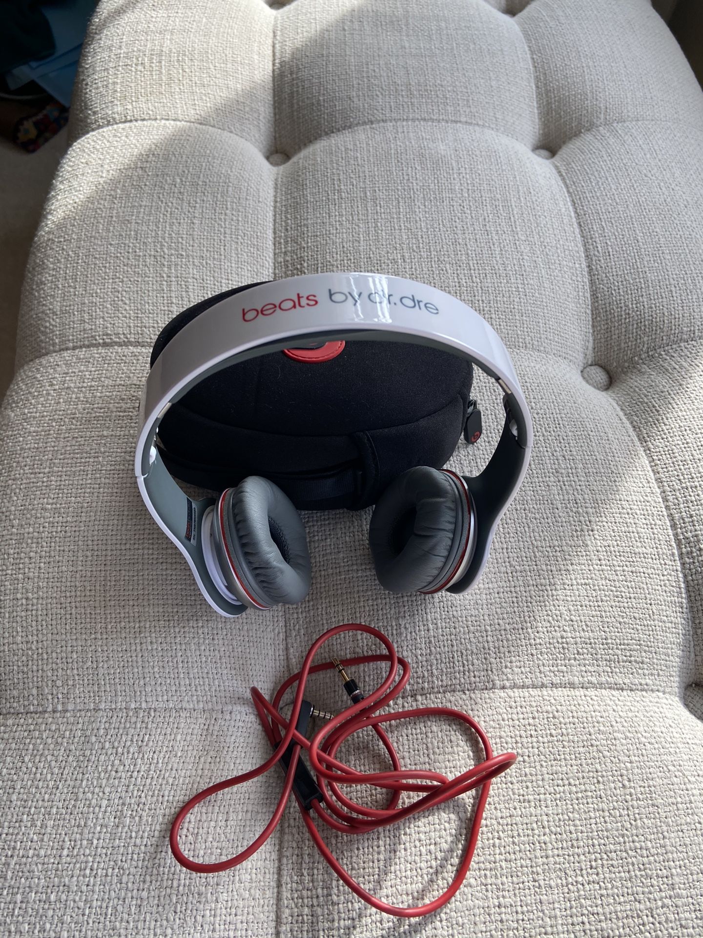 Beats solo wired headphones